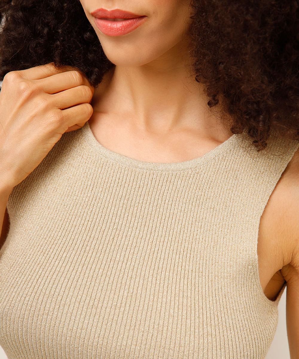 cropped de tricot com lurex canelado dourado