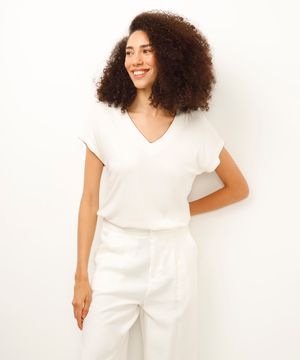 blusa de viscose decote v com bordado off white