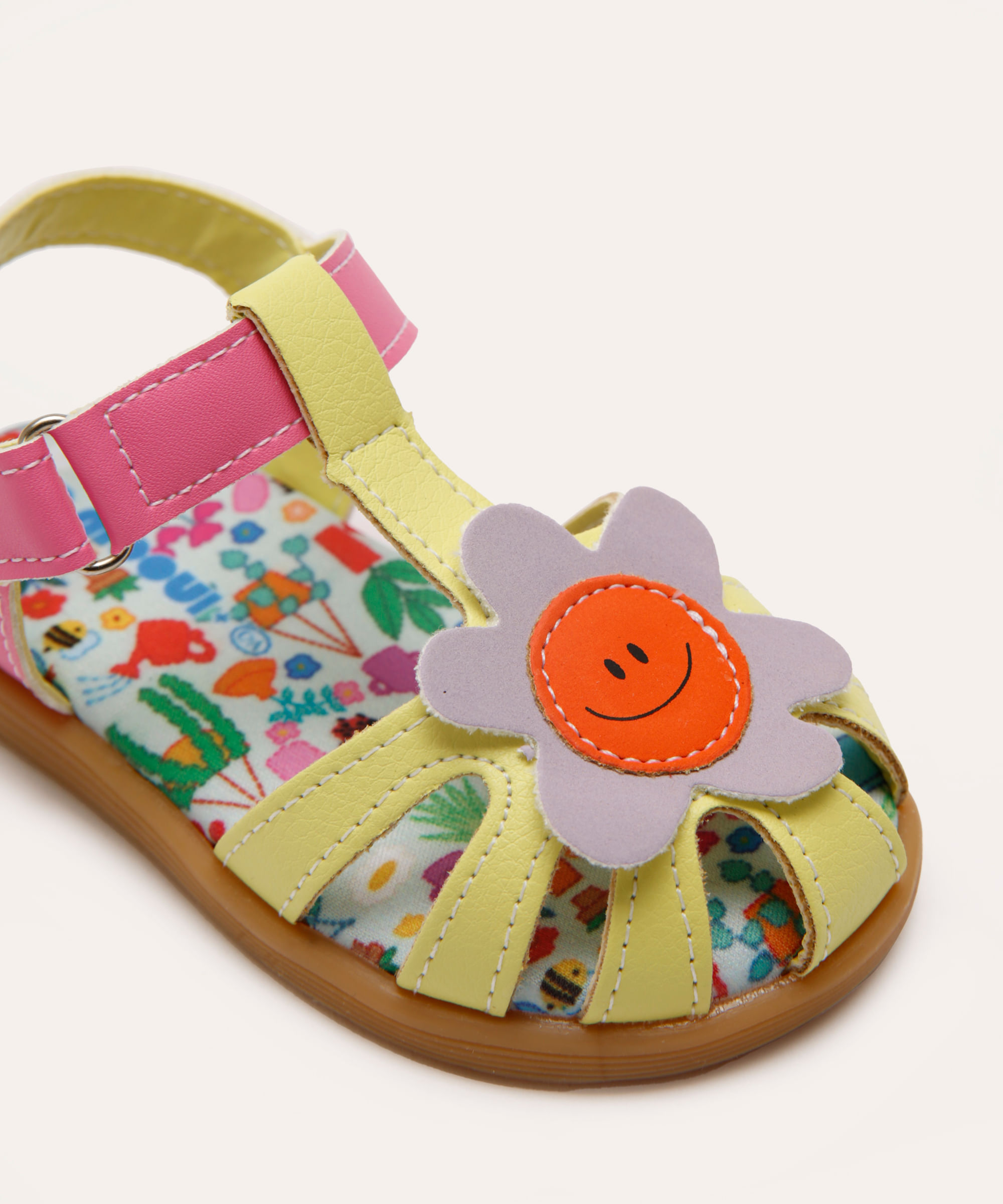 sandália infantil floral mooui amarela
