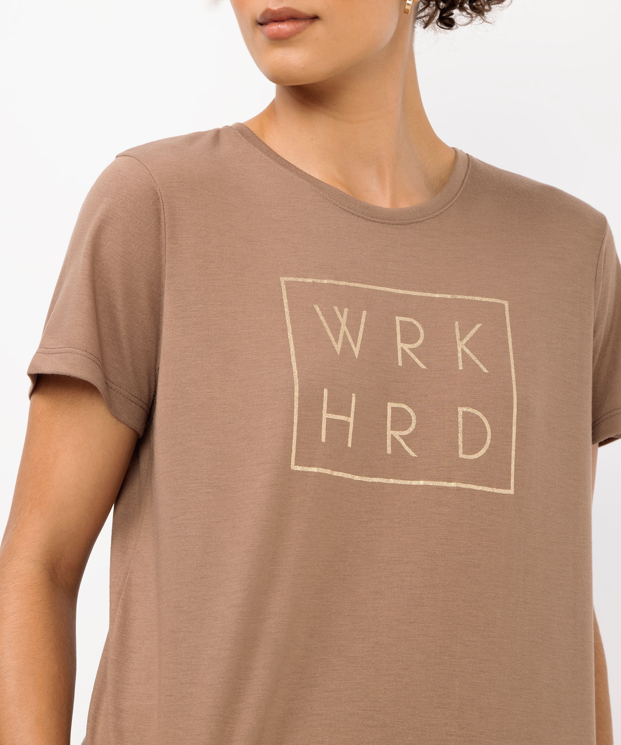 camiseta esportiva feminina work hard marrom
