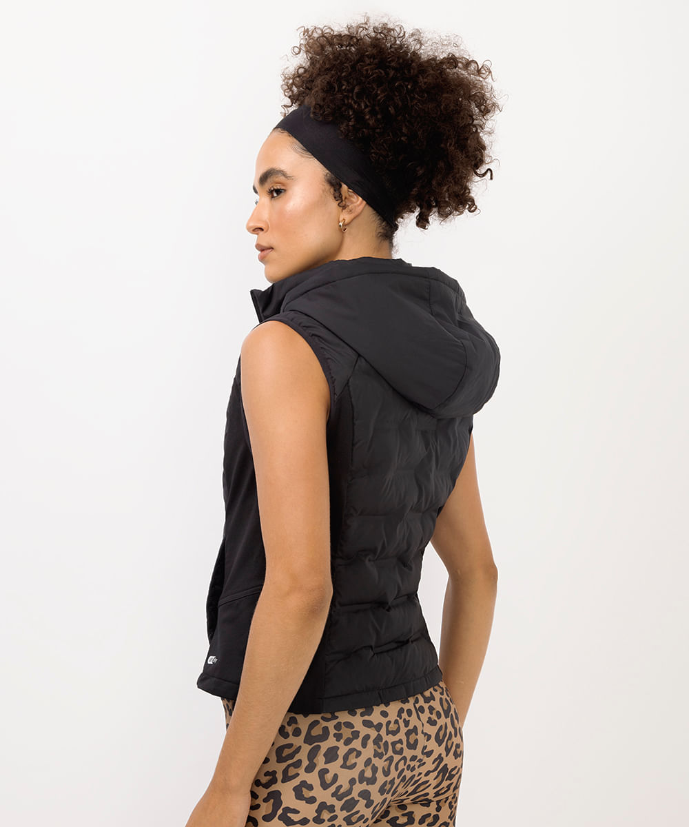 colete puffer feminino alongado esportivo preto