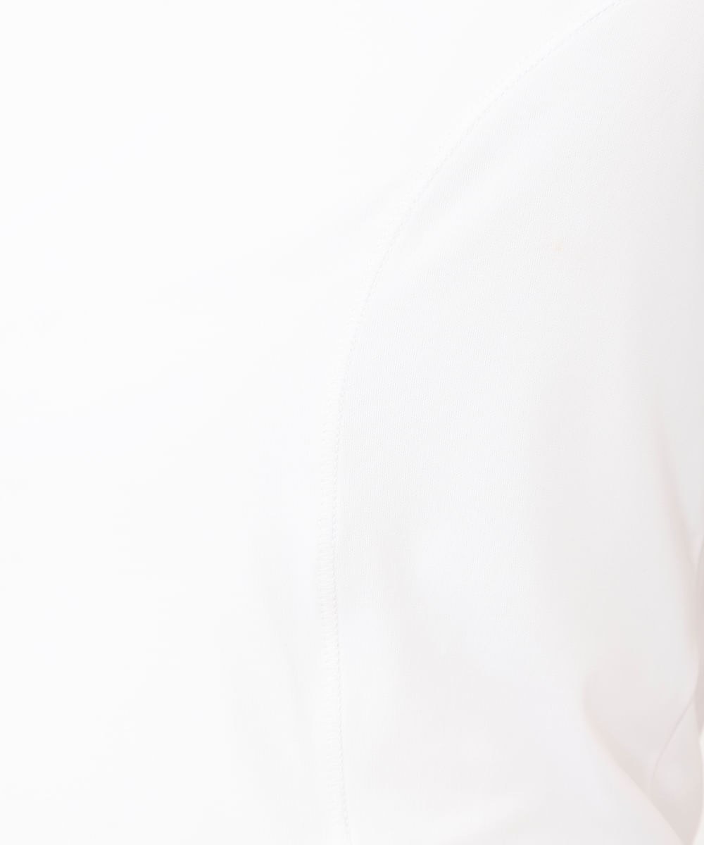 cropped feminino esportivo com recortes branco