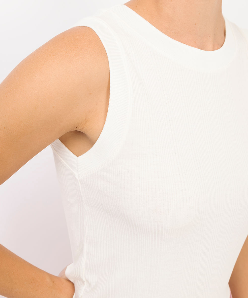 regata feminina de viscose canelada off white