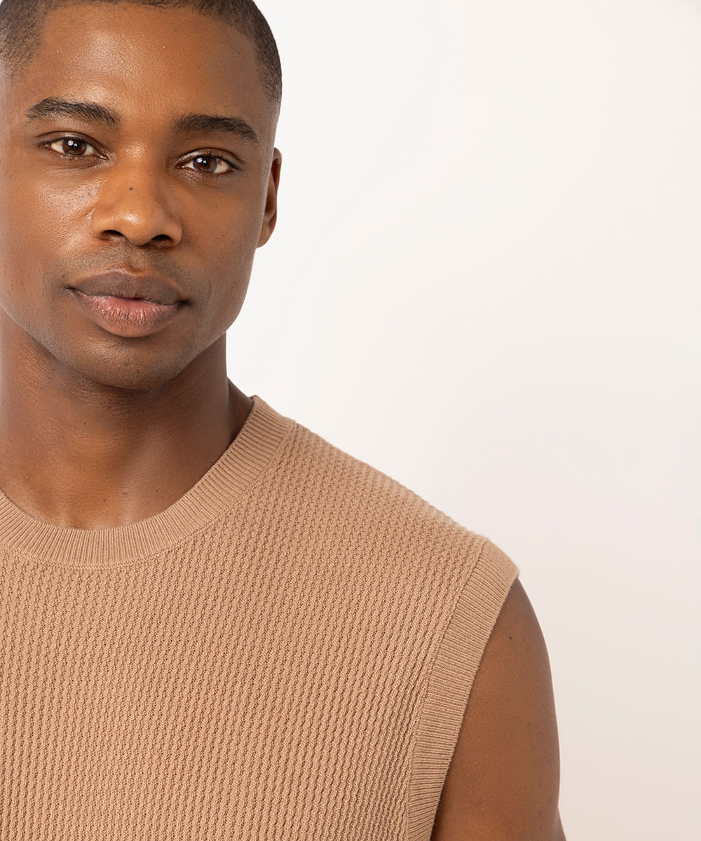 colete masculino de tricot texturizado marrom
