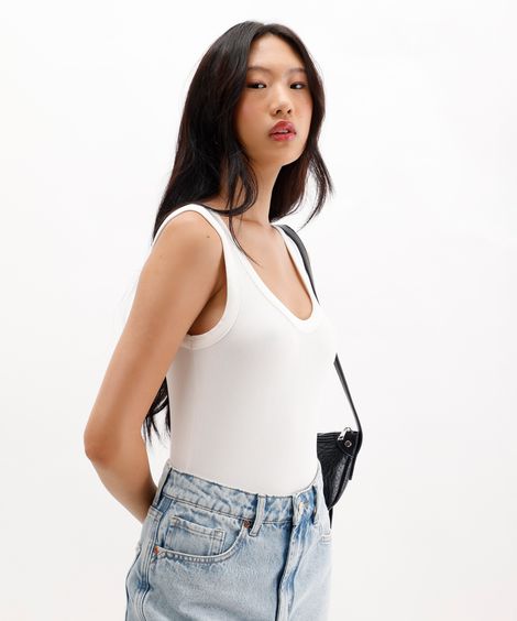 body feminino de viscose decote u canelado off white