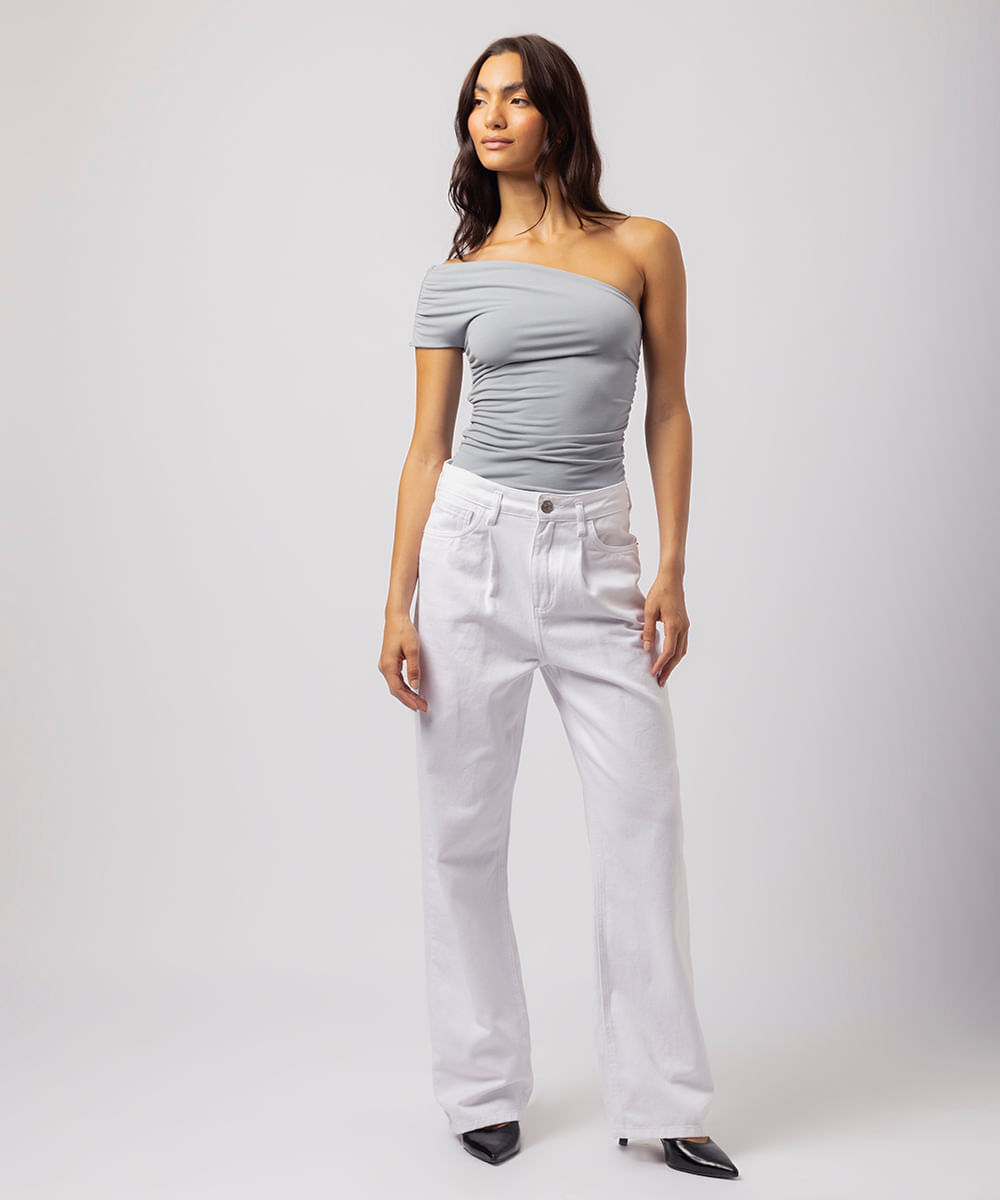 blusa ombro único com franzido mindset cinza