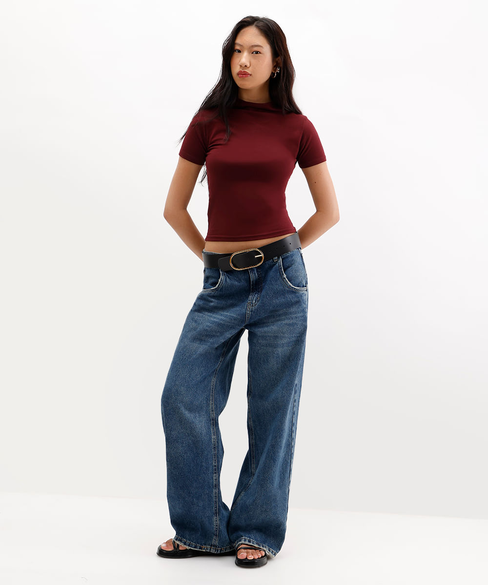 camiseta feminina de algodão gola rolê vinho
