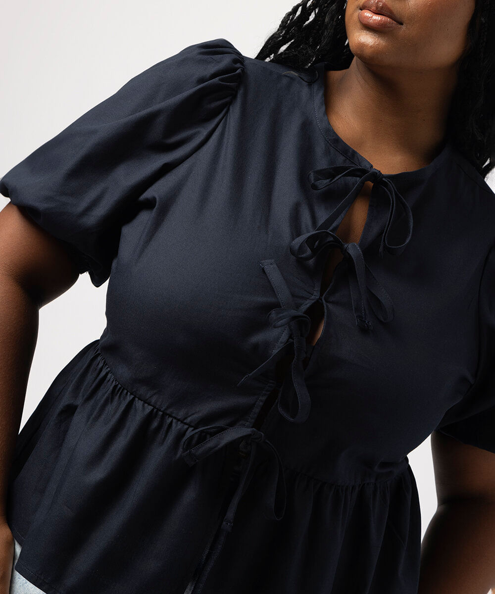 blusa manga bufante com amarração plus size azul