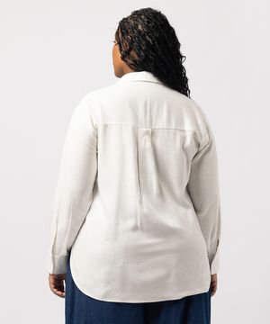 camisa oversized com linho plus size off white