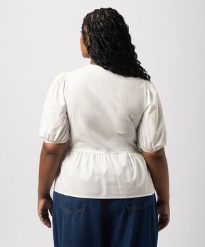 blusa manga bufante com amarração plus size off white
