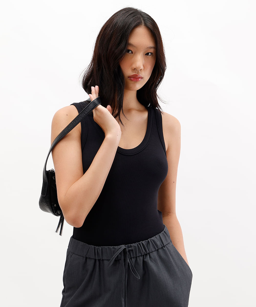 body feminino de viscose decote u canelado preto
