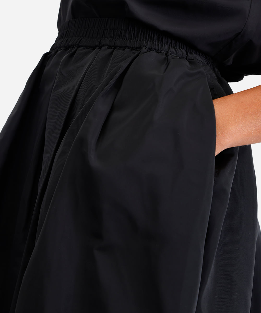 saia midi feminina com pregas preta