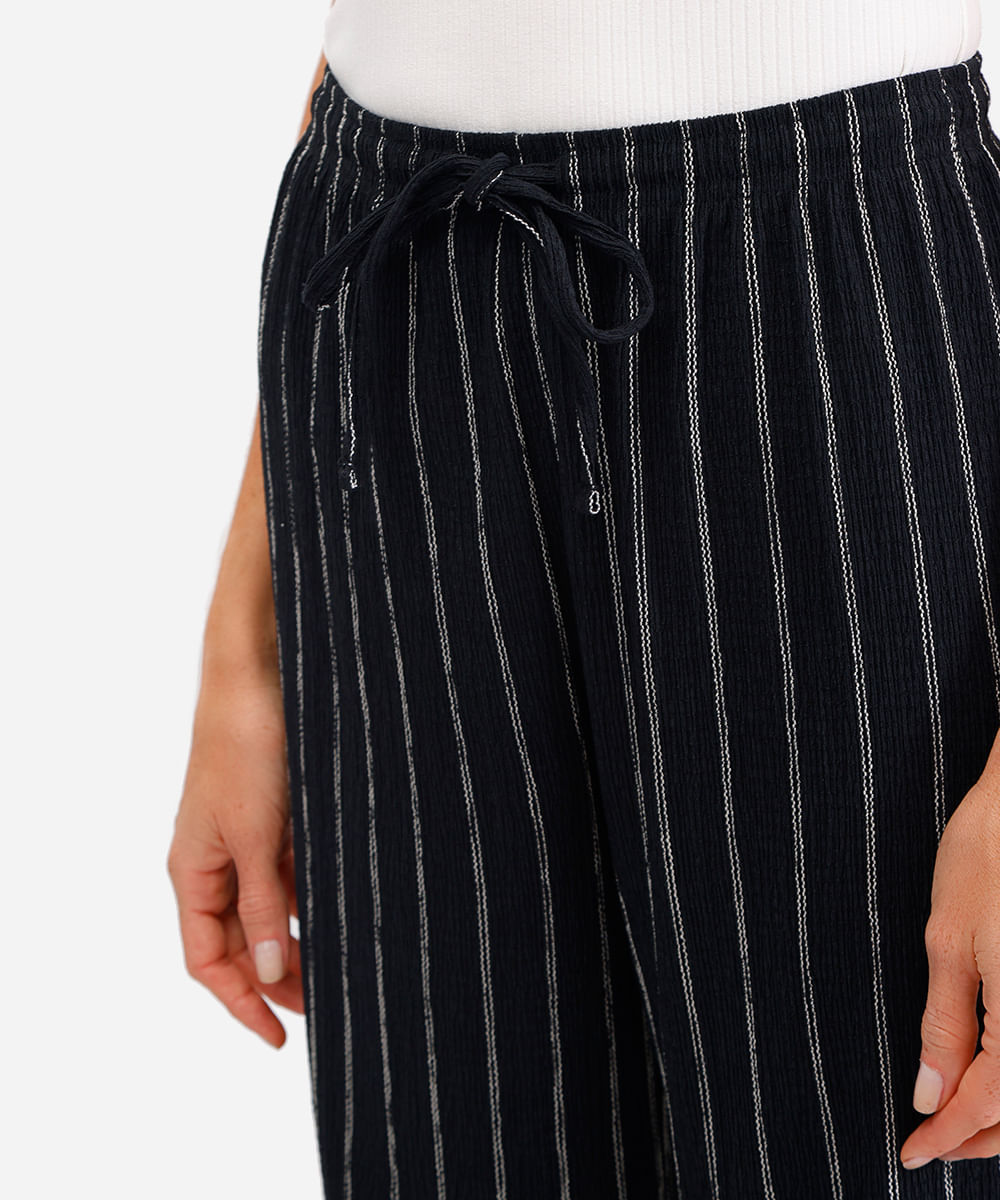 calça básica feminina wide leg listrada preta