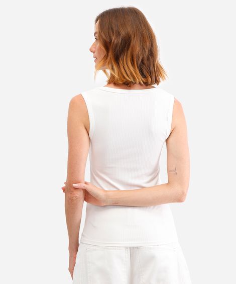 regata básica feminina de viscose canelada off white
