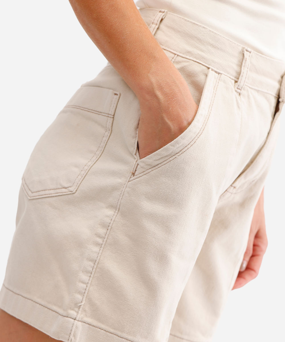 bermuda feminina de sarja cintura alta bege