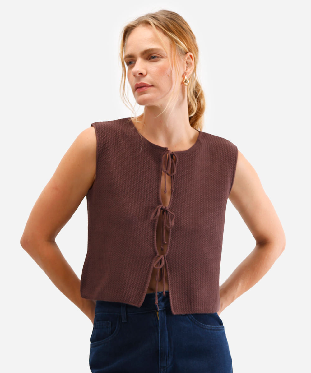 regata de tricot com amarração marrom