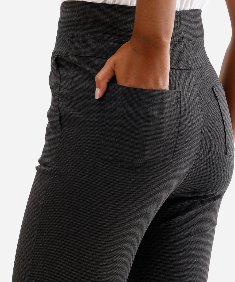 calça legging em jacquard pied de poule cinza