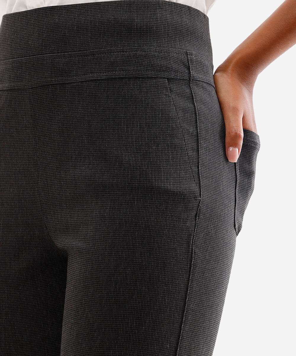 calça legging em jacquard pied de poule cinza