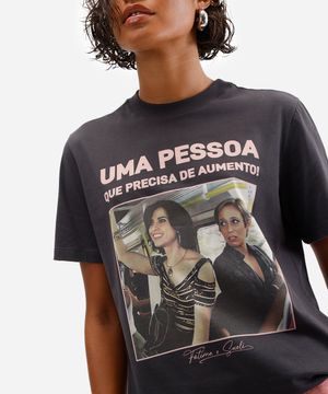 camiseta feminina de algodão tapas e beijos cinza