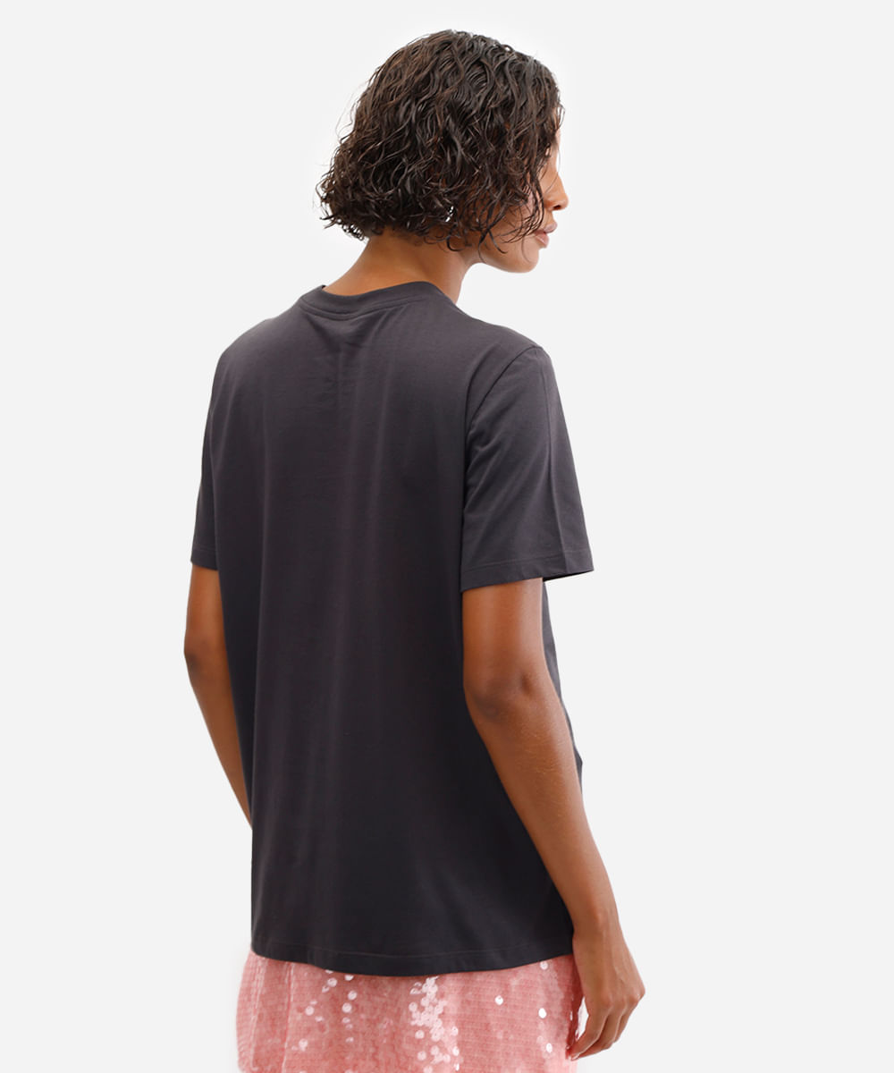 camiseta feminina de algodão tapas e beijos cinza