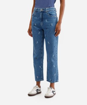 calça reta feminina jeans com bordado floral azul