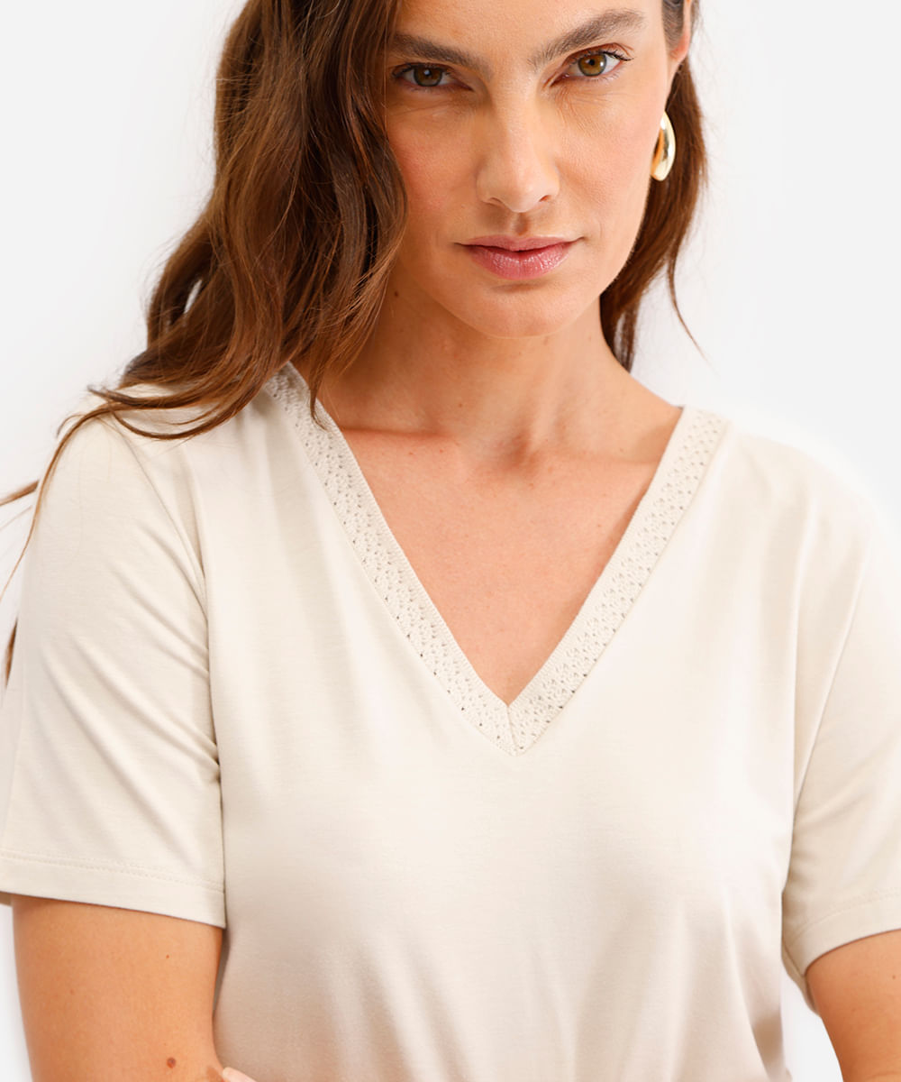 blusa feminina de viscose com renda bege