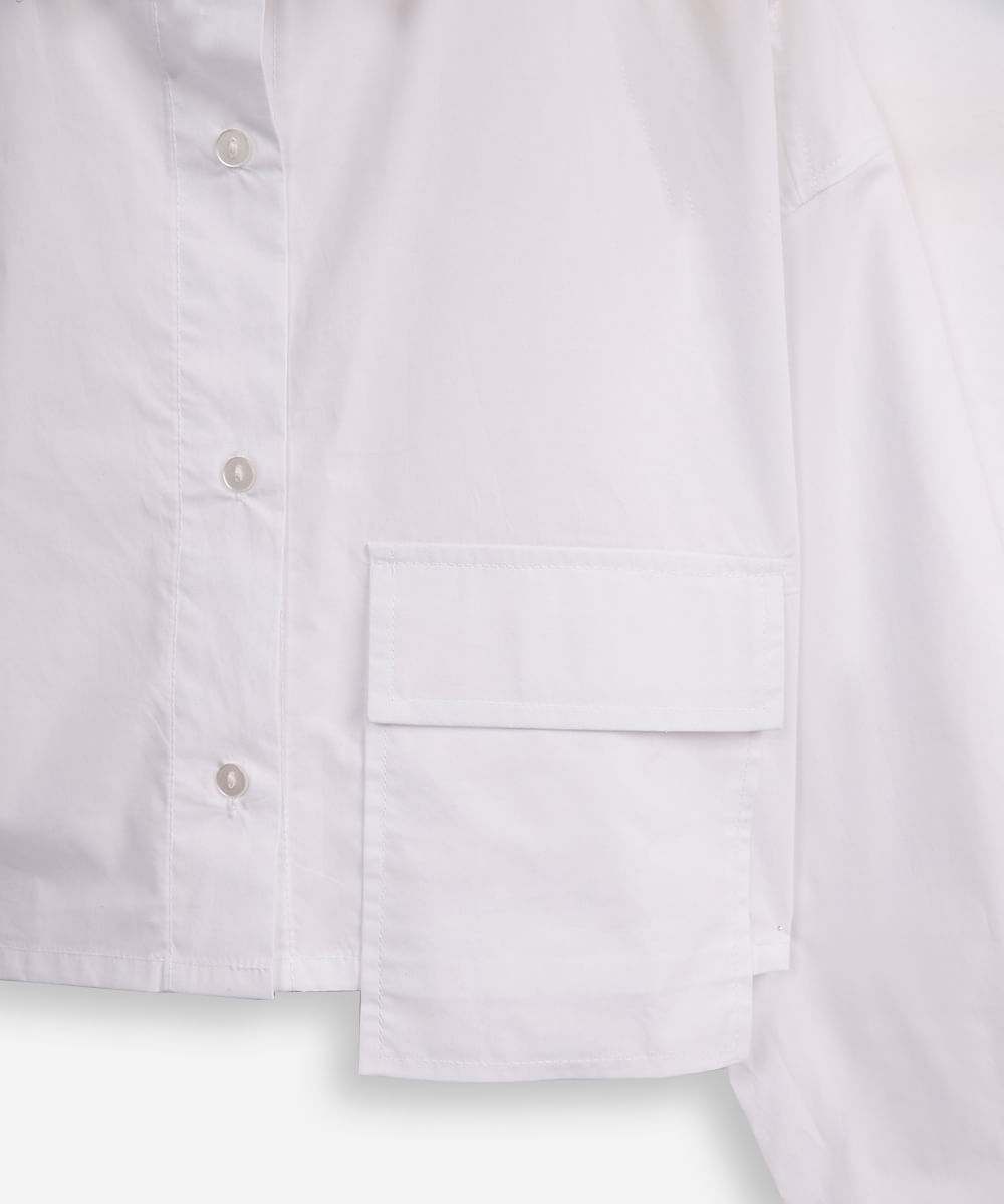 camisa de algodão juvenil com bolso deslocado off white