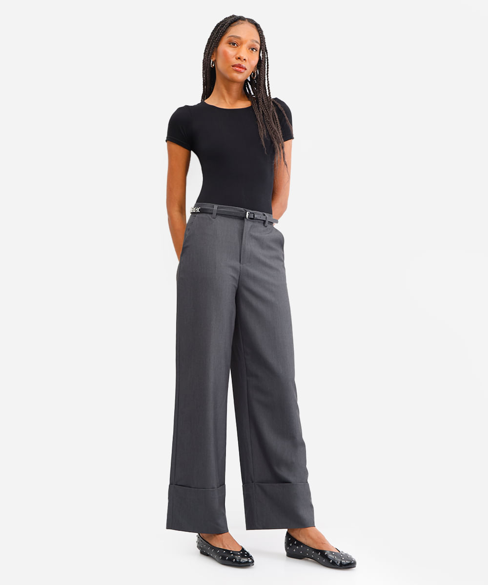 body básico feminino manga curta canelado preto