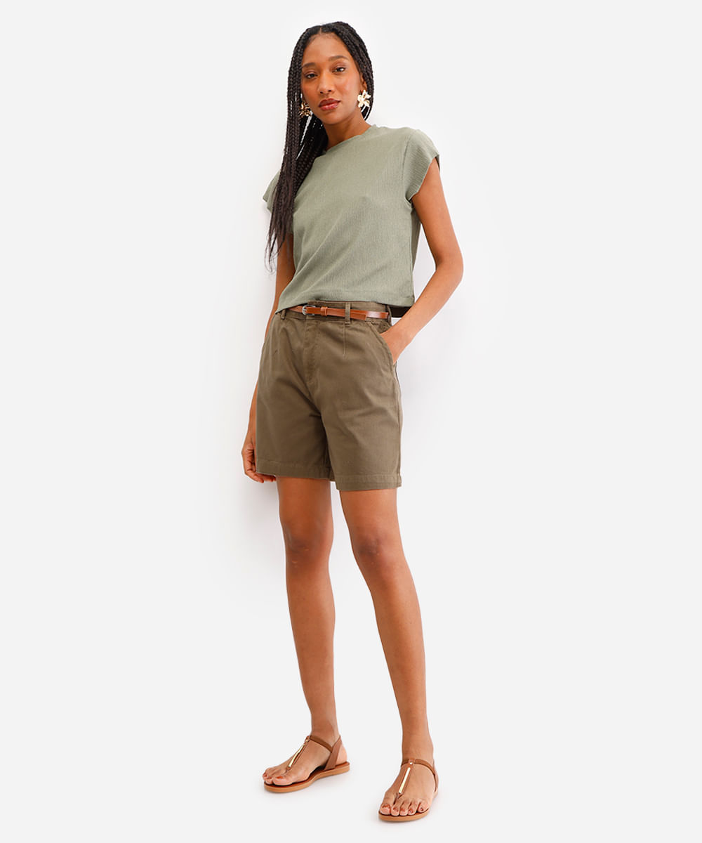 bermuda feminina de sarja com cinto verde