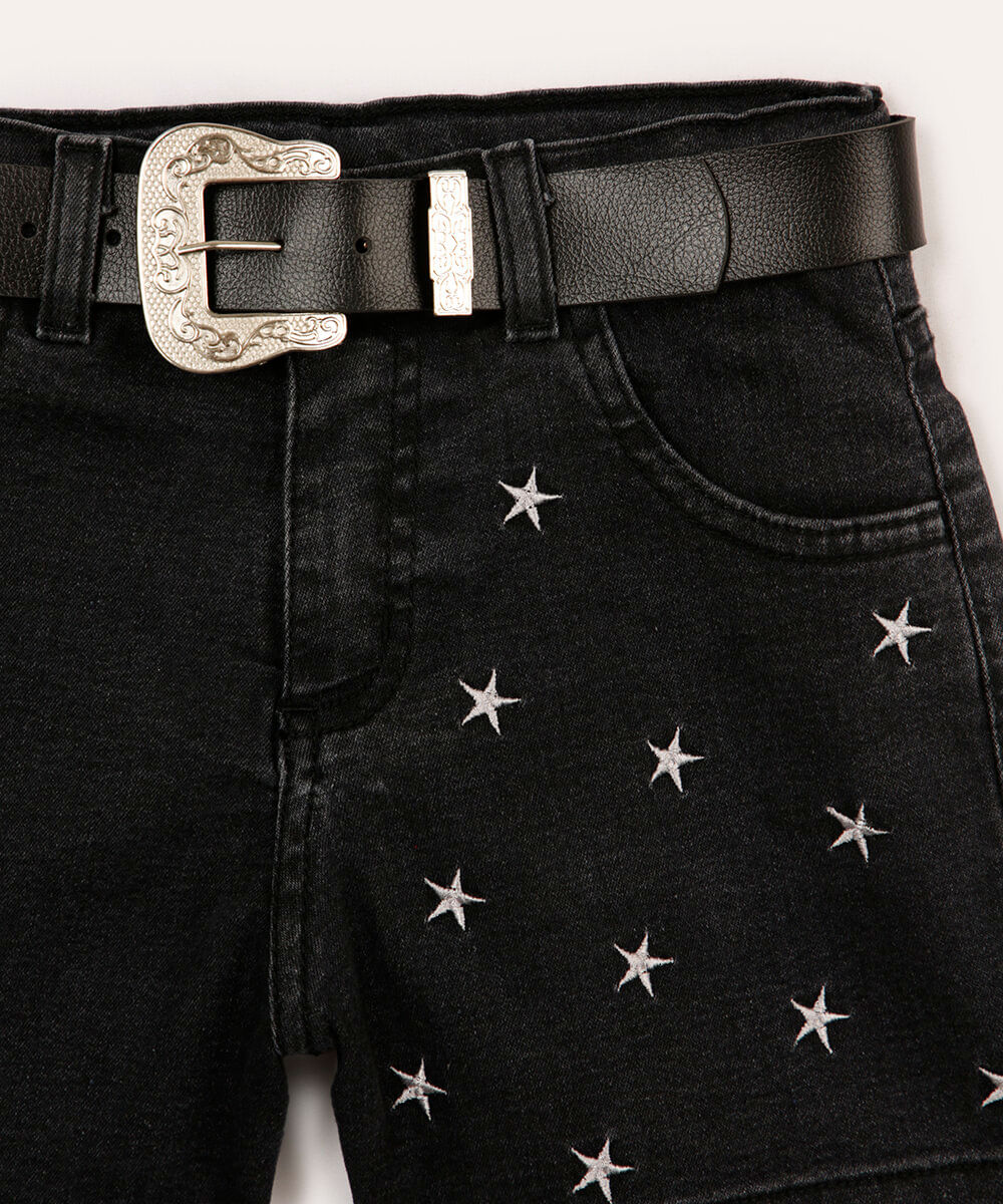short mom jeans infantil com estrelas e cinto preto