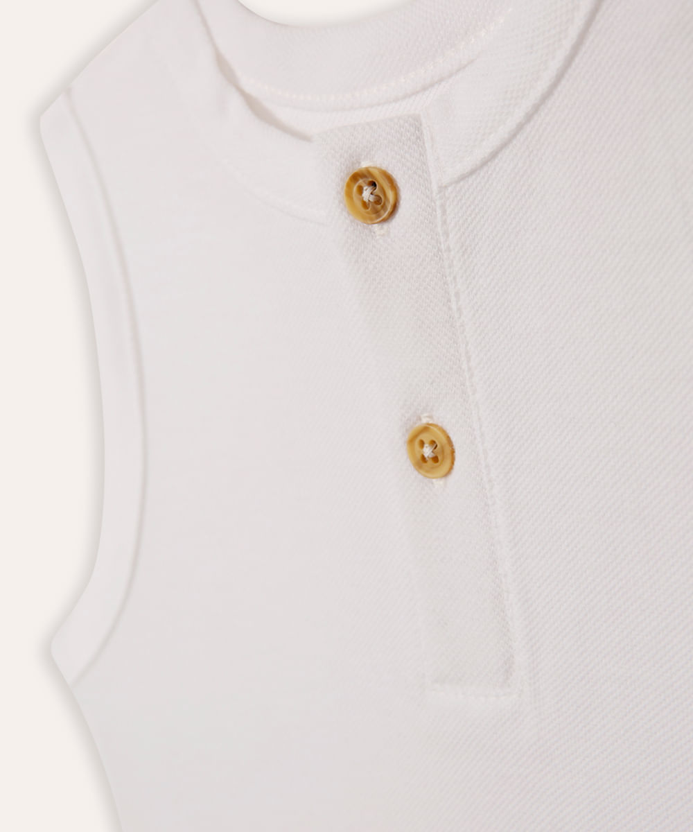 regata de algodão infantil com botão off white