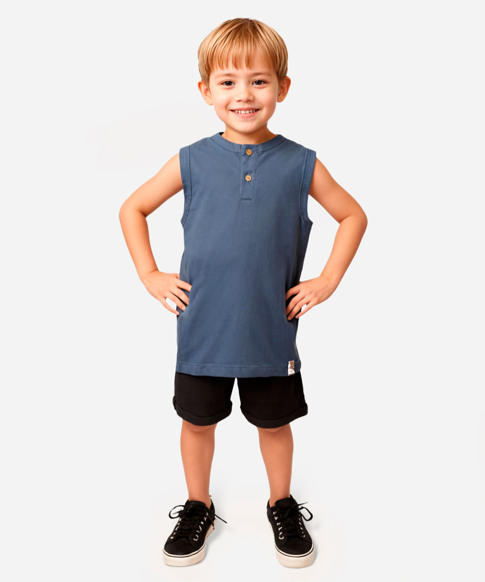regata de algodão infantil com botão azul