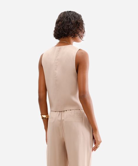 colete feminino de alfaiataria com botões bege