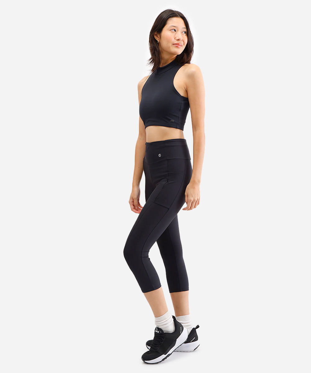 calça capri feminina esportiva com bolsos preta