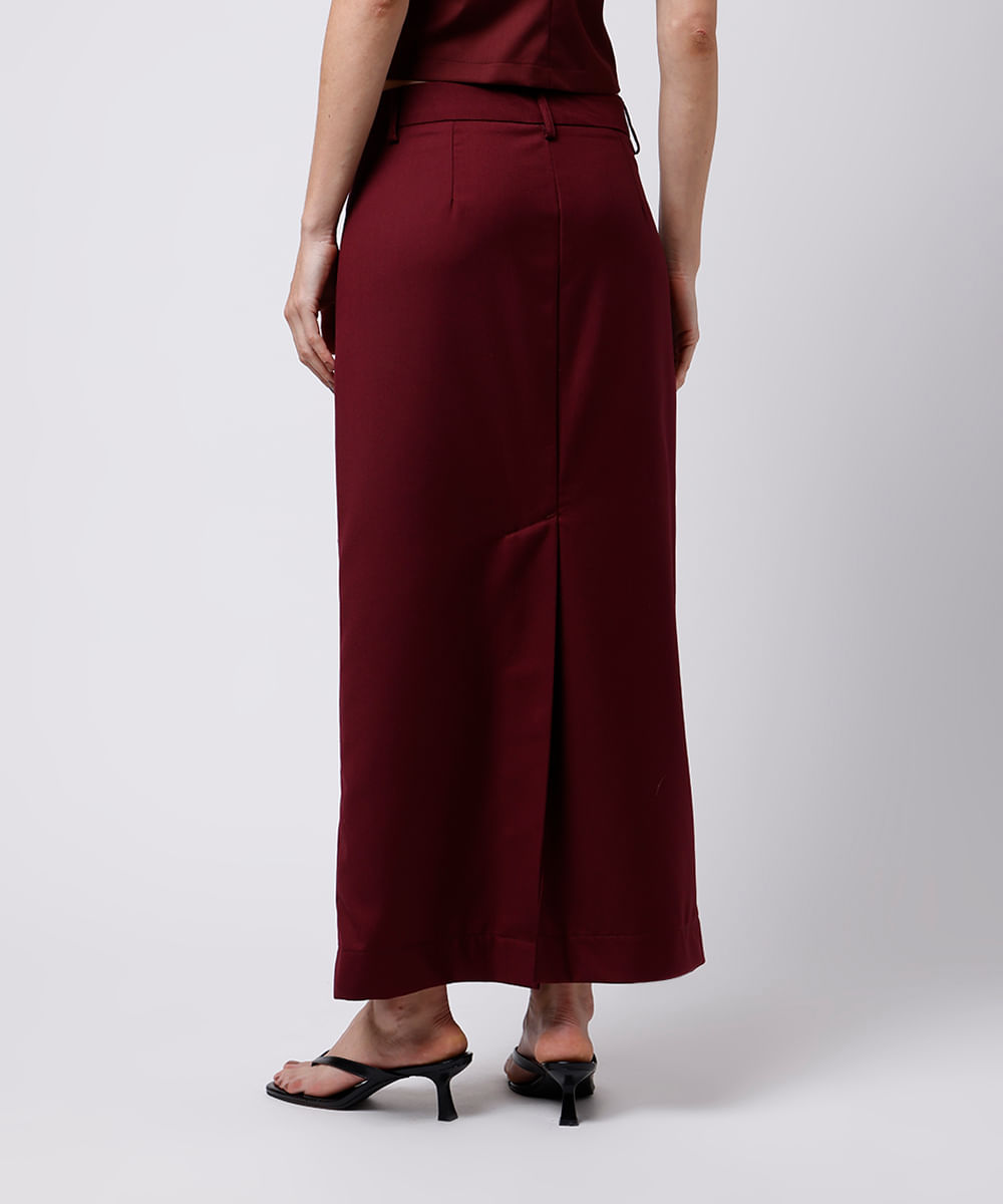 saia longa feminina de alfaiataria com fenda mindset vinho