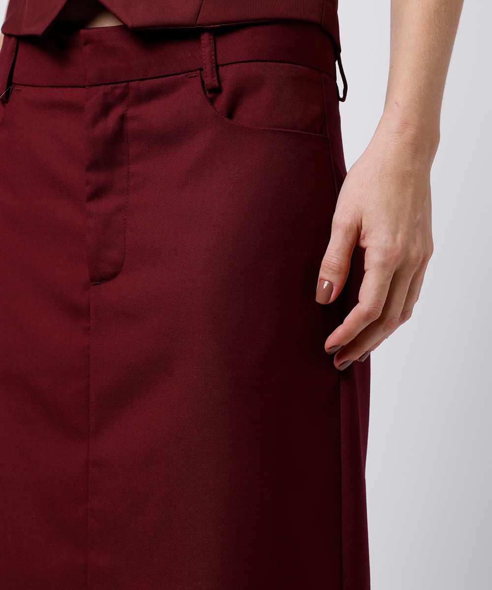 saia longa feminina de alfaiataria com fenda mindset vinho