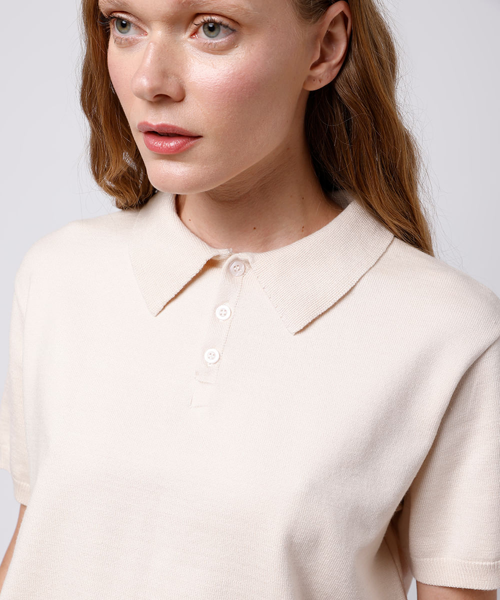 polo feminina de tricot mindset bege