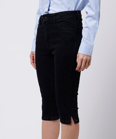 calça capri feminina jeans com fendas mindset preta