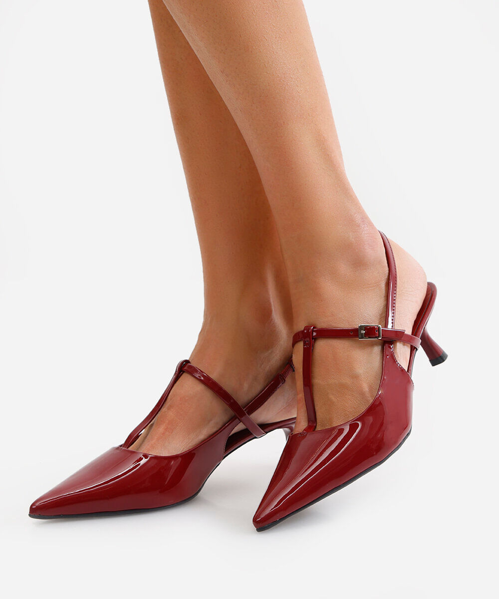scarpin bico fino salto baixo oneself vinho