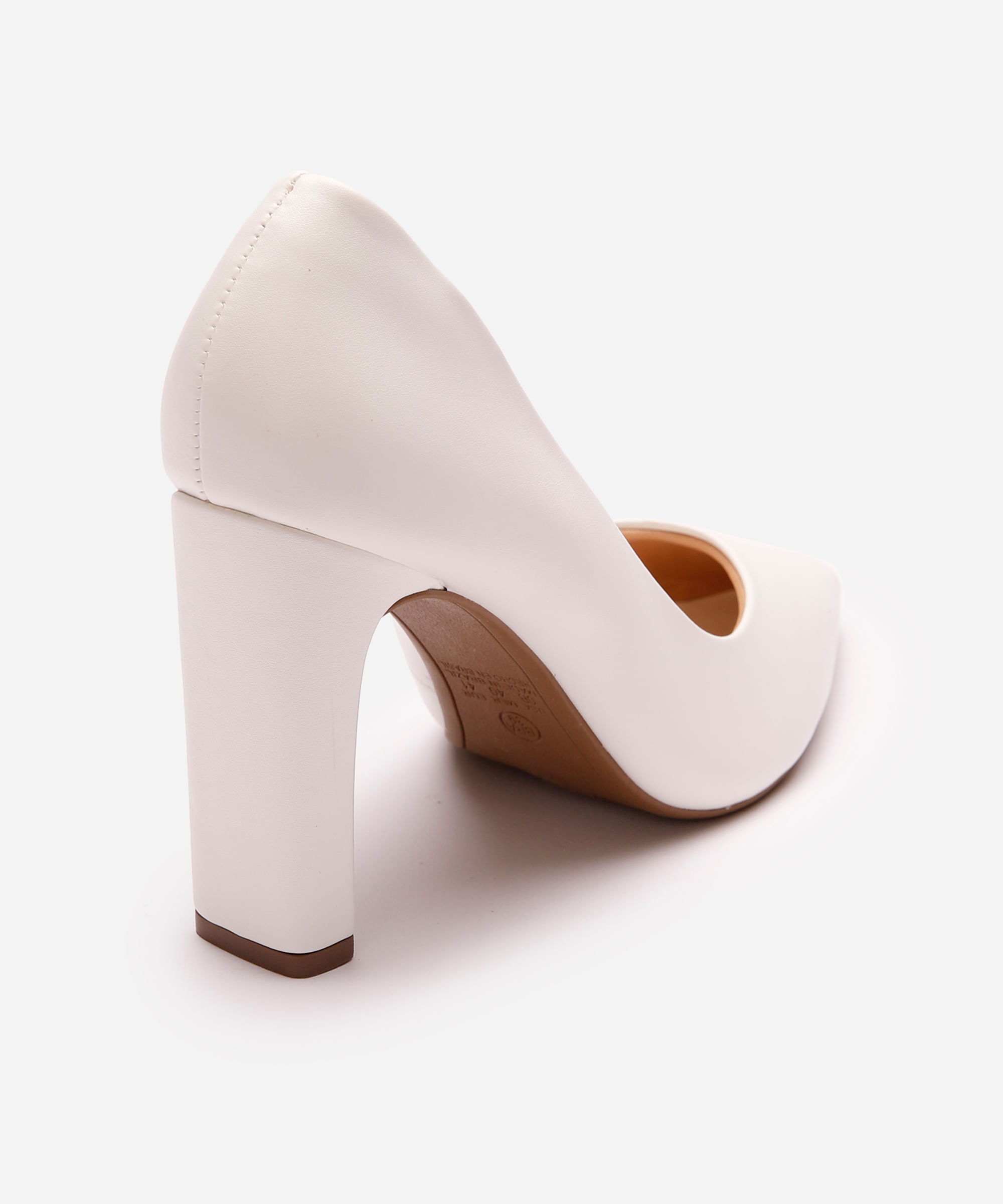 scarpin bico fino salto alto oneself off white