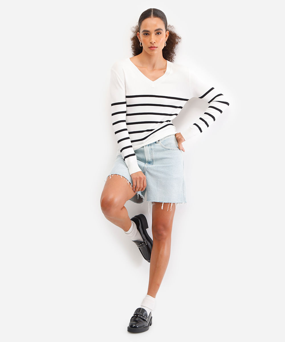 suéter básico feminino de tricot gola v listrado off white