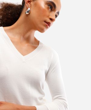 suéter básico feminino de tricot gola v off white