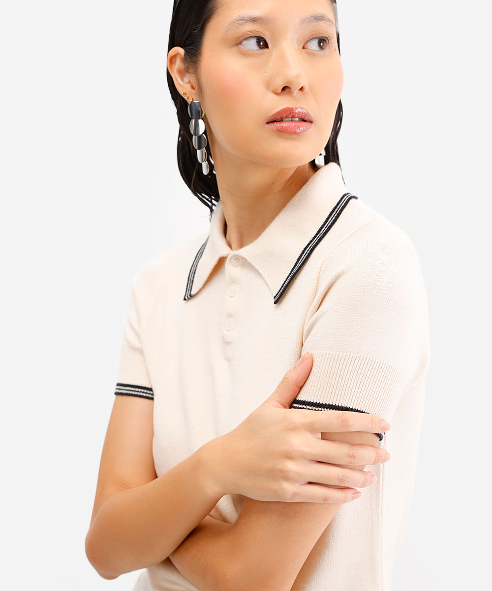 polo feminina de tricot manga curta off white
