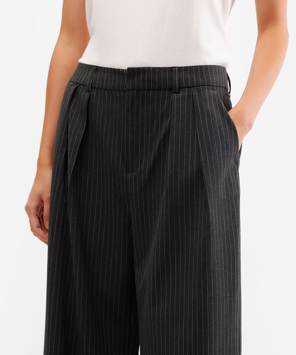 calça baggy feminina de alfaiataria risca de giz cinza