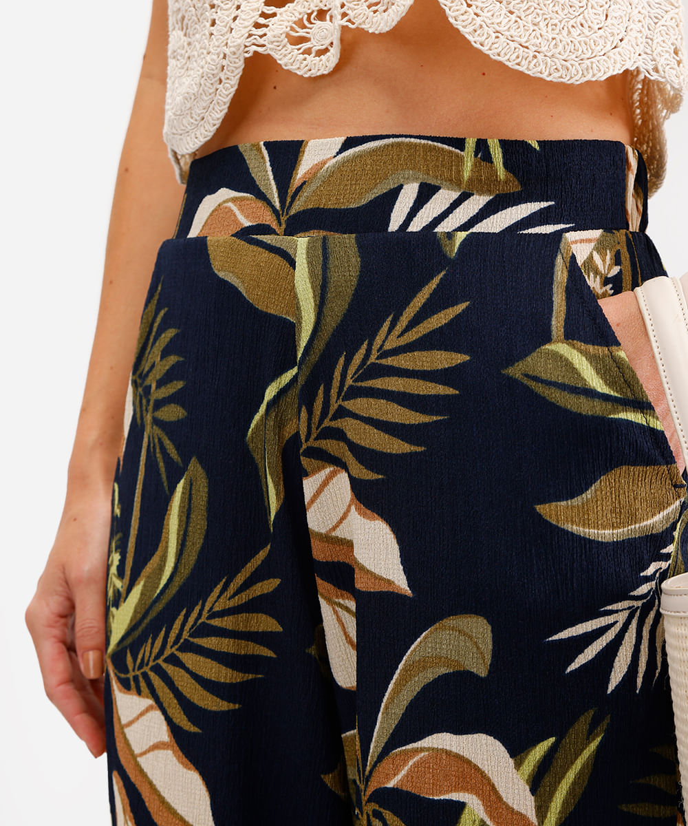 calça wide leg feminina folhagens texturizada azul