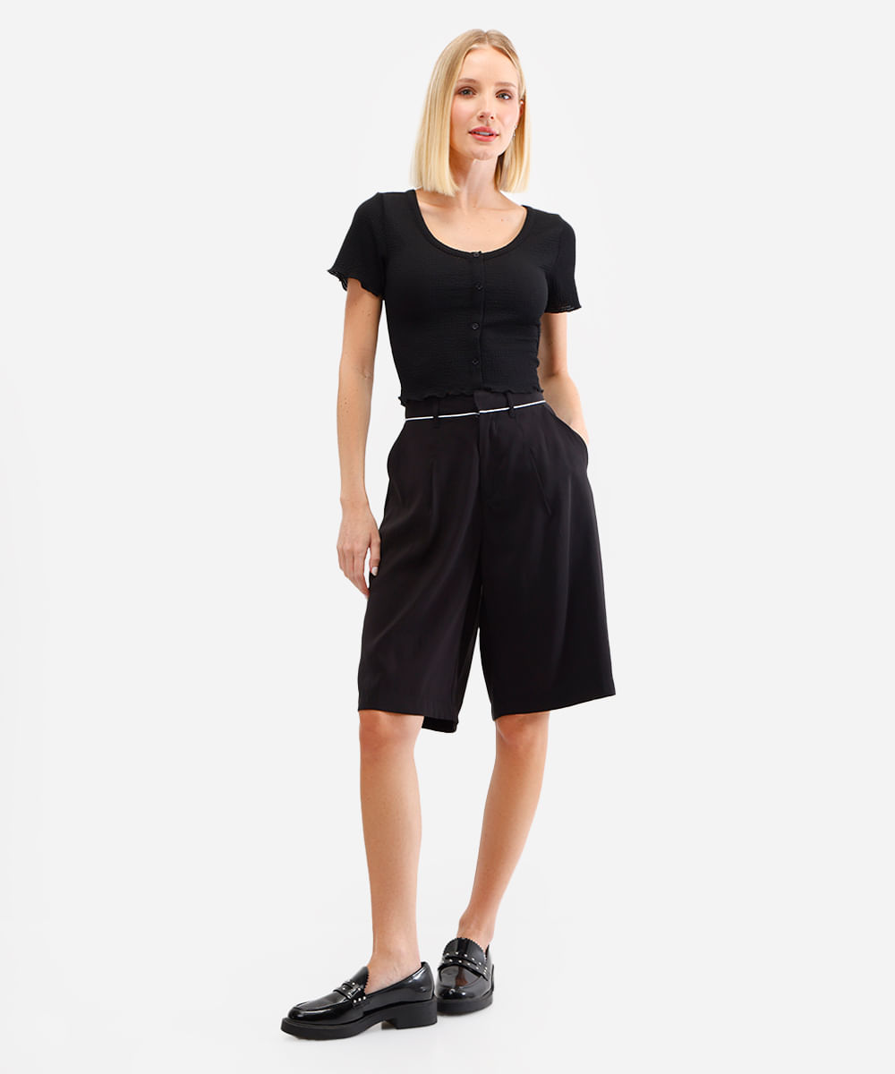 blusa texturizada com botões frufru preta