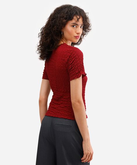 blusa manga curta texturizada - vinho