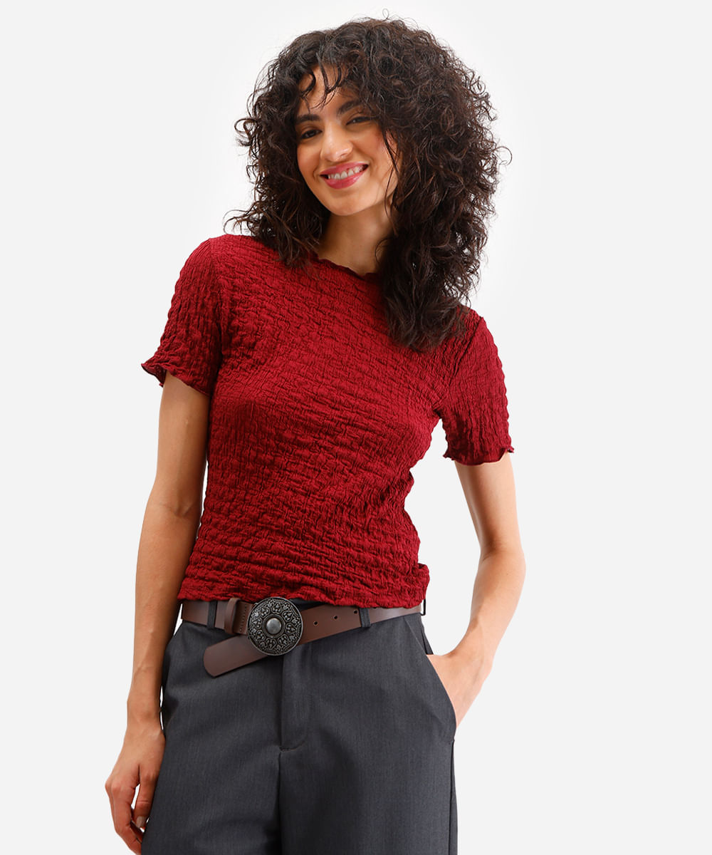 blusa manga curta texturizada - vinho