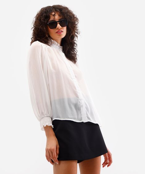 camisa feminina texturizada manga longa com babado off white