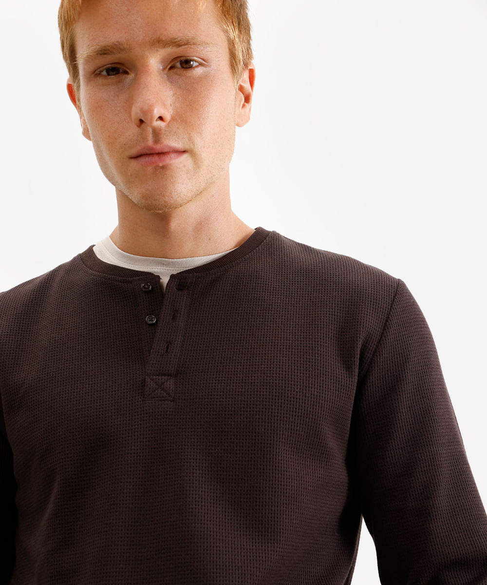 blusa básica masculina manga longa texturizada marrom
